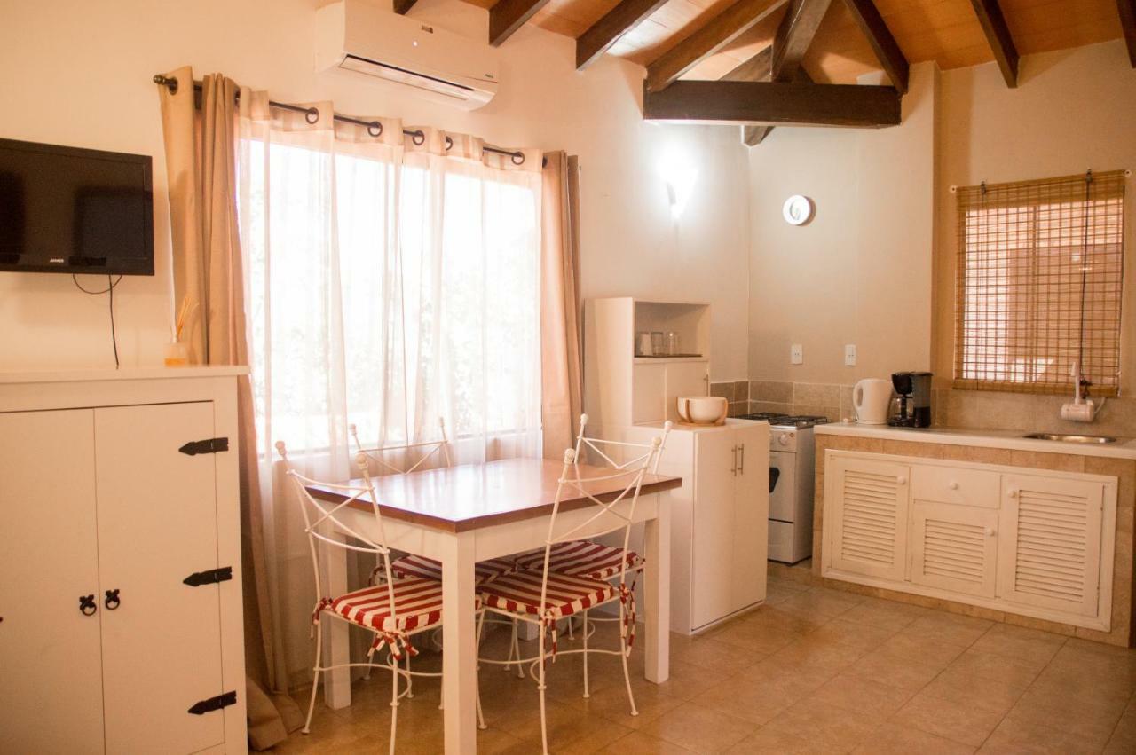 La Riviera Aparthotel Fernando de la Mora Екстериор снимка
