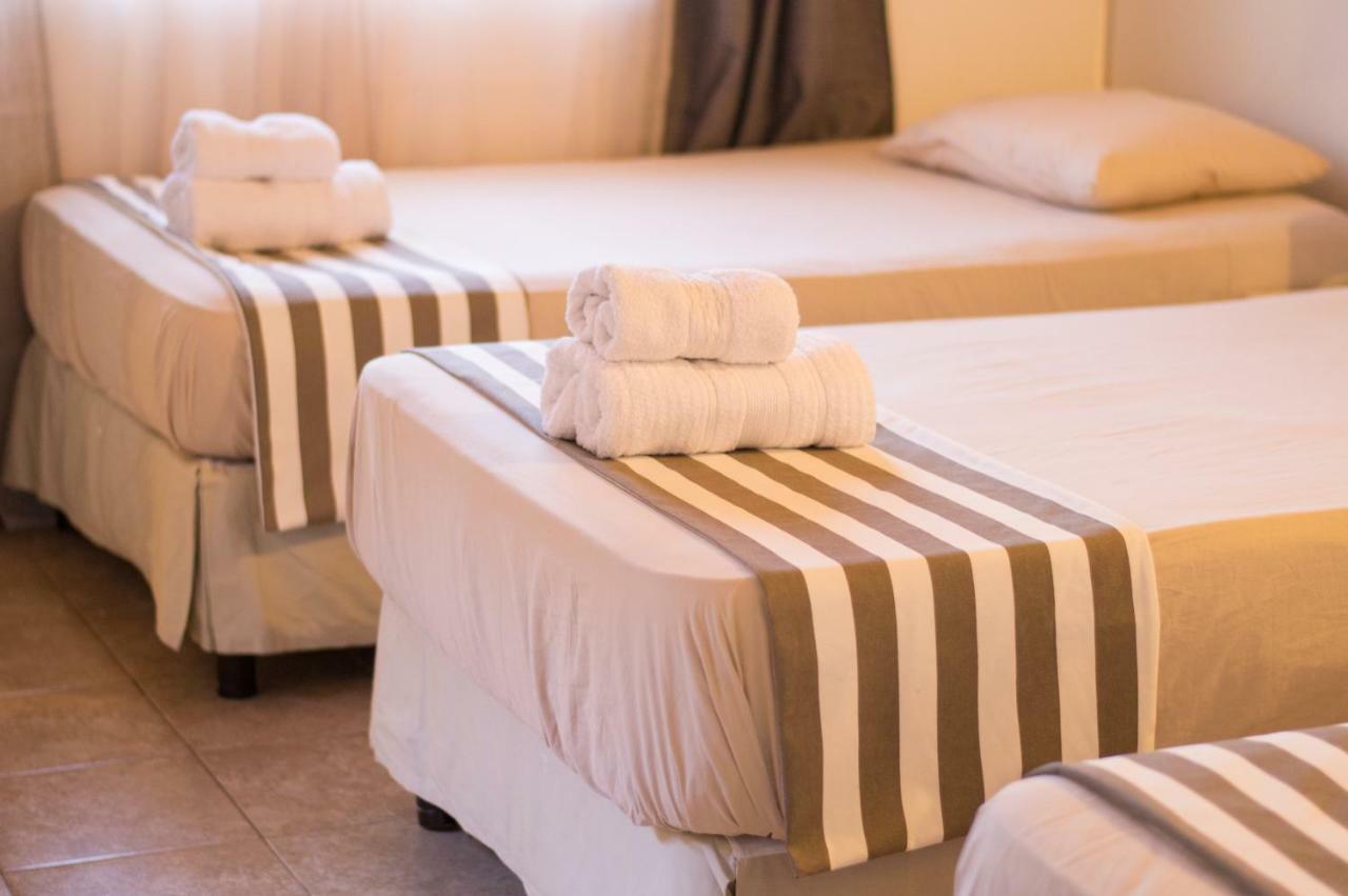 La Riviera Aparthotel Fernando de la Mora Екстериор снимка
