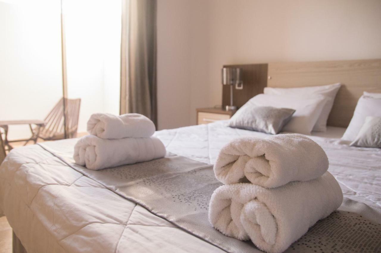 La Riviera Aparthotel Fernando de la Mora Екстериор снимка